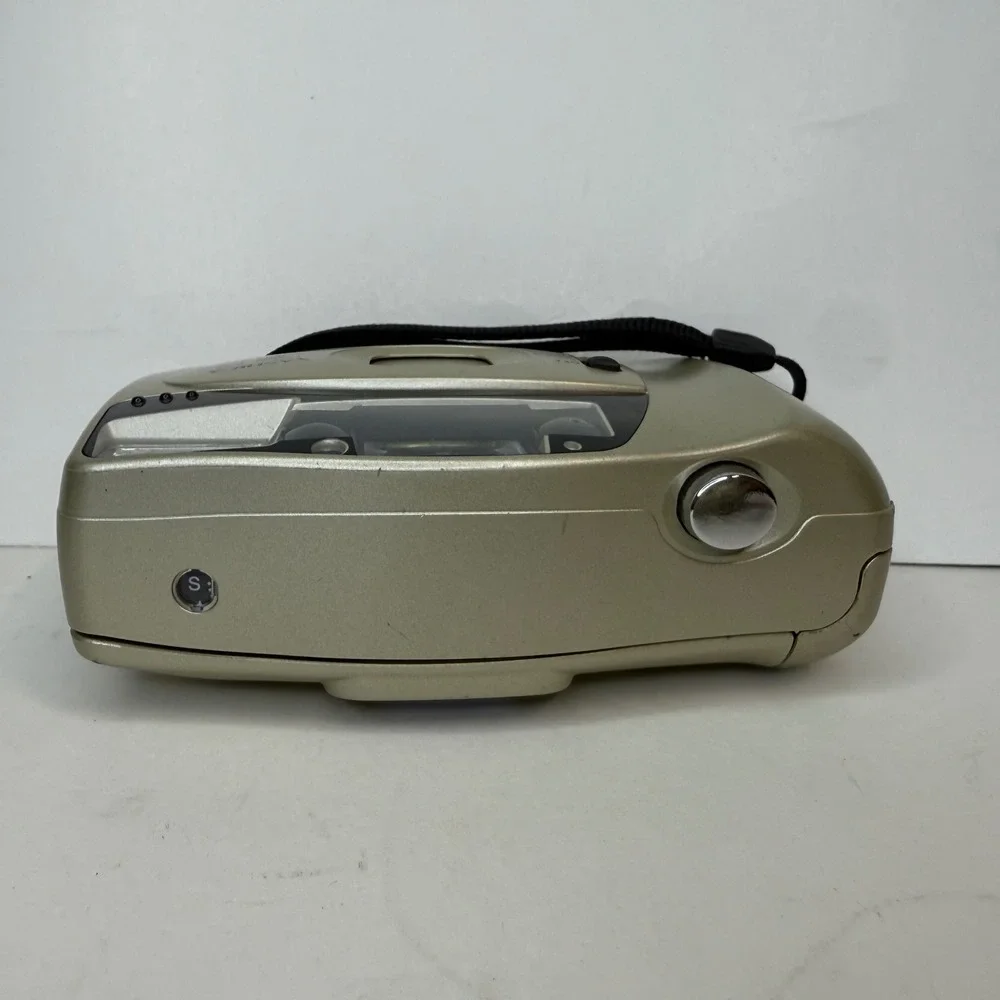 Yashica EZ View AF 35mm Film Camera Kyocera 30mm Lens Champagne Gold